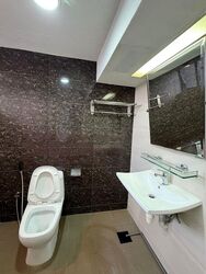Lutheran Tower (D10), Apartment #452624371
